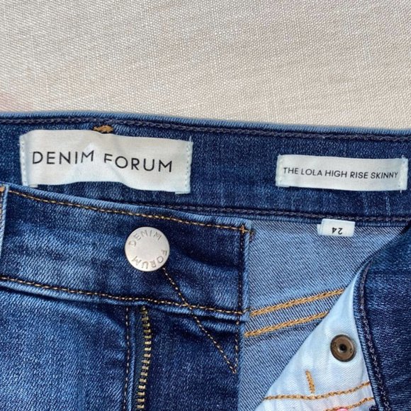 Aritzia DENIM FORUM High Rise Lola Skinny Jeans - Picture 2 of 4
